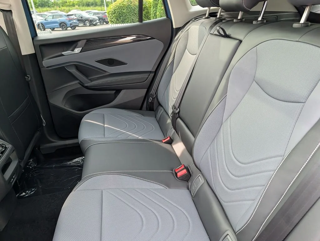 New 2026 Blue Volkswagen 2.0T SE image 13