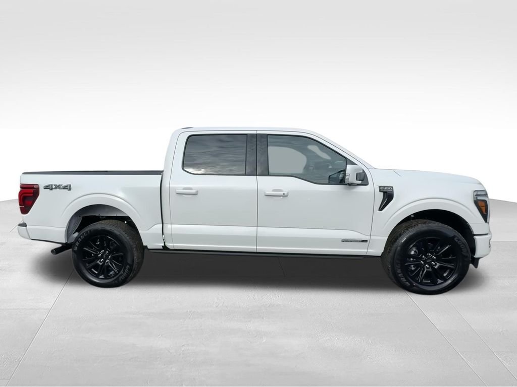 New 2026 Star White Metallic Tri-Coat Ford Platinum® image 9