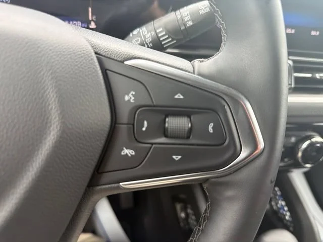 New 2026 Summit White Chevrolet LT image 31