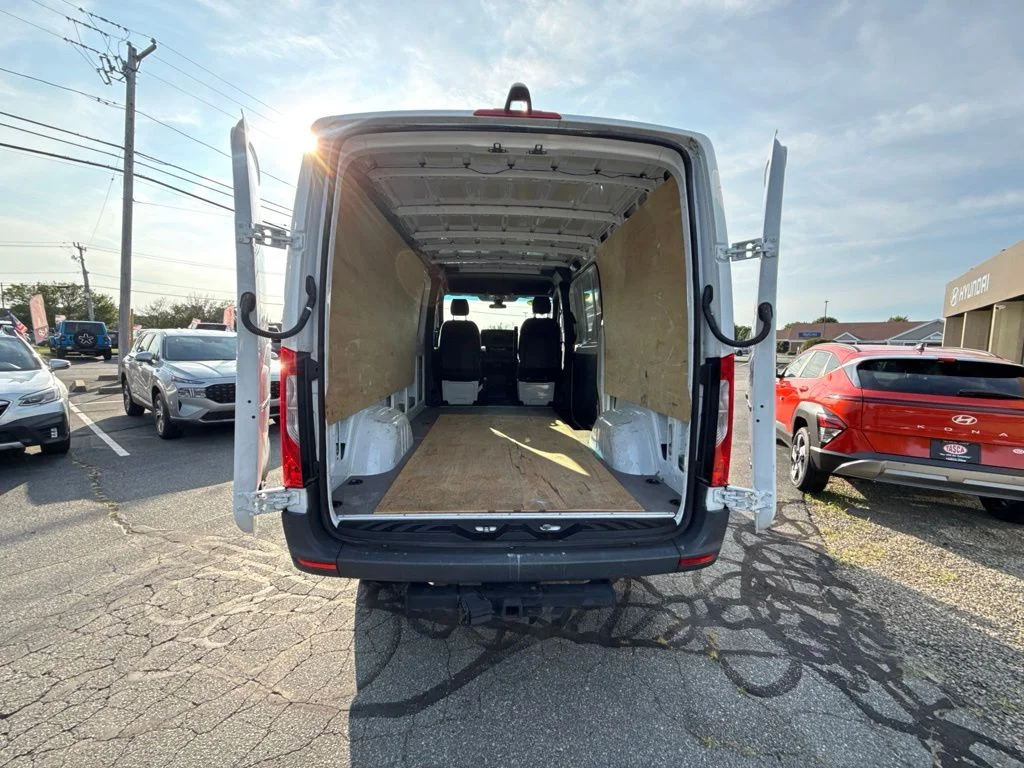 Used 2024 White Mercedes-Benz Cargo 144 WB image 18