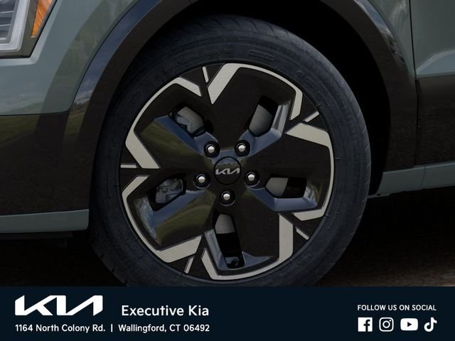 New 2026 Green Kia Wind image 9