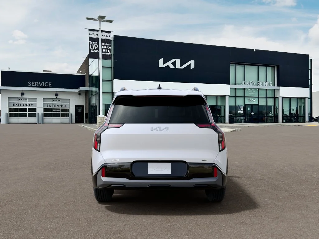 New 2026 Glacial White / Black Roof Kia GT-Line AWD image 5
