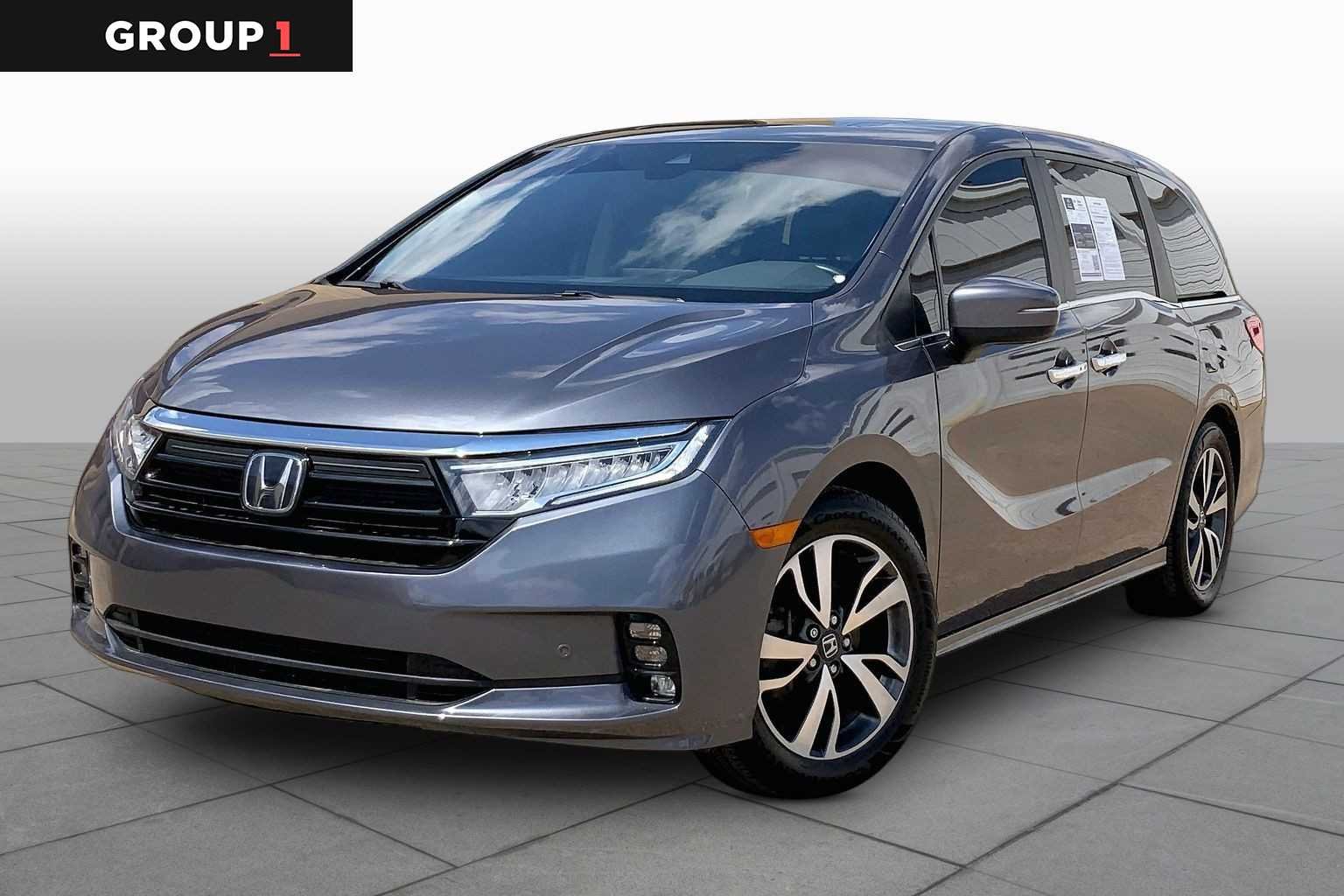 2023 Honda Odyssey Touring's photo