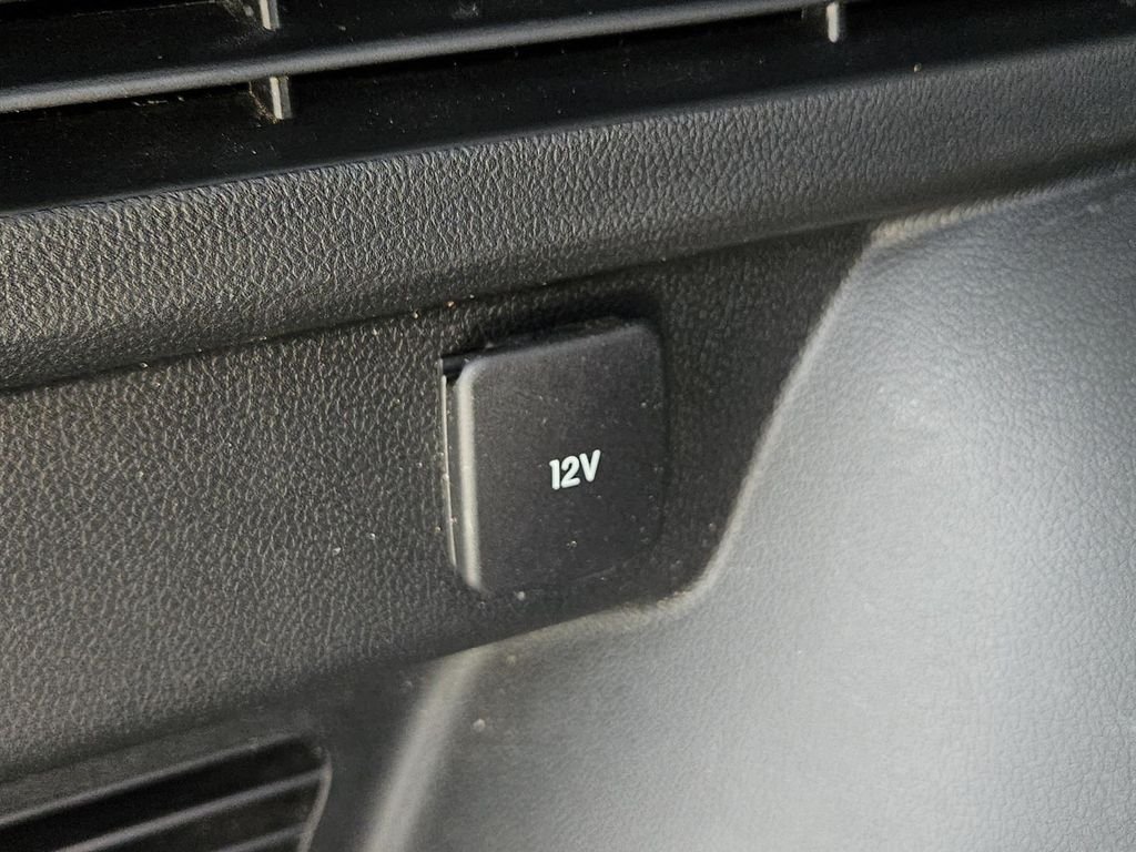 Used 2022 Gray Ford SE image 35