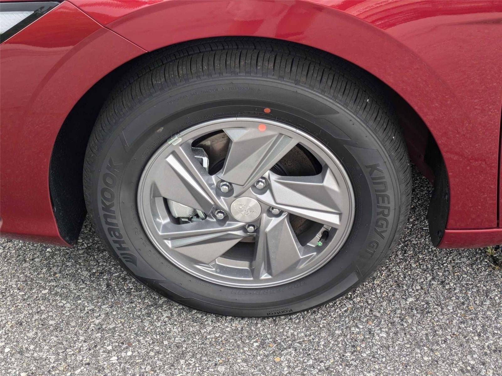 Used 2024 Ultimate Red Hyundai SE image 10
