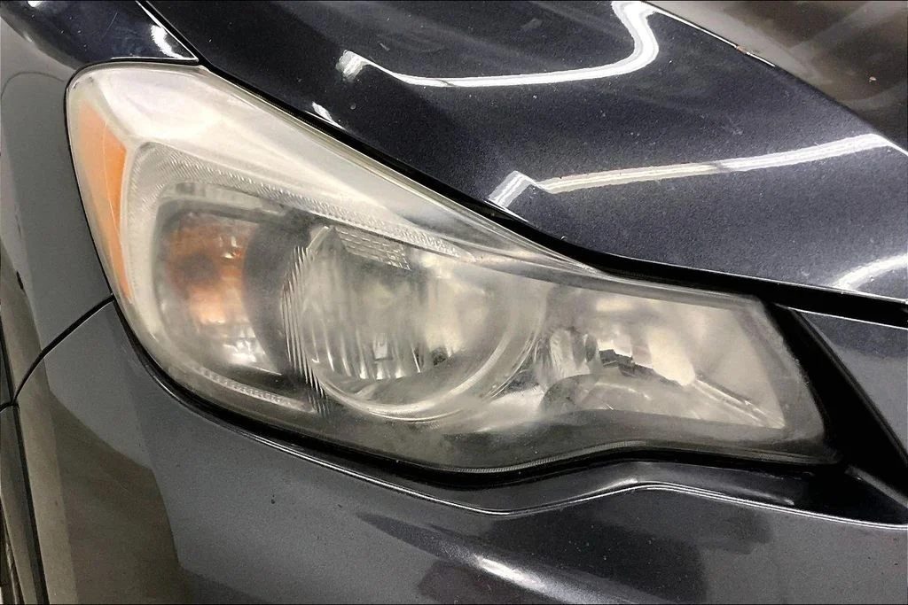 Used 2015 Gray Subaru 2.0i Limited image 29