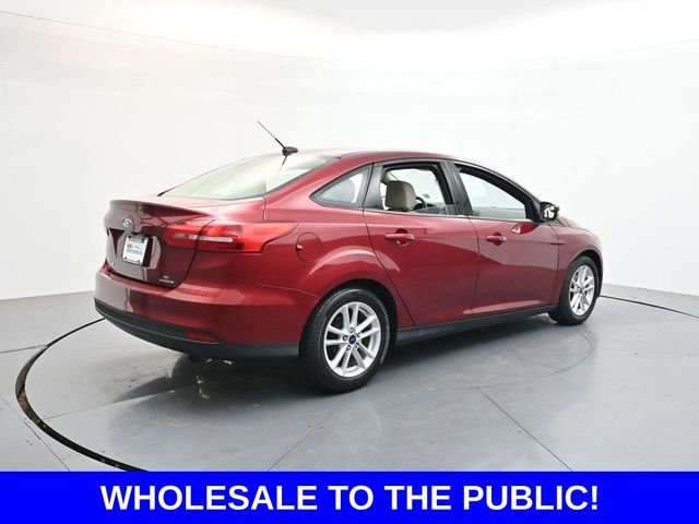Used 2016 Red Ford SE image 7