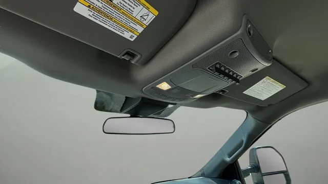Used 2020 White Ford XL image 29