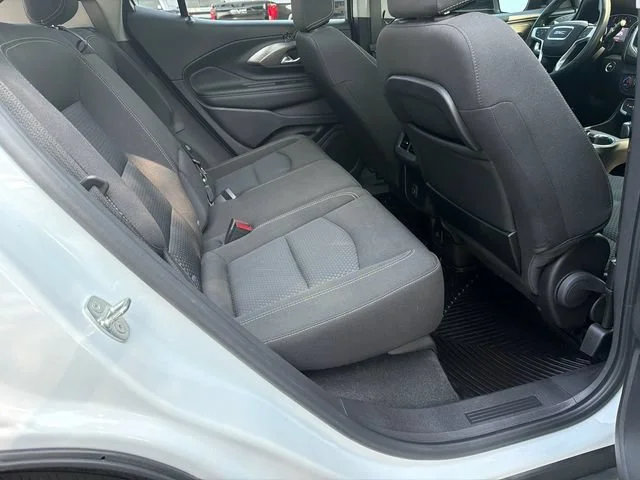 Used 2023 Summit White GMC SLE image 15