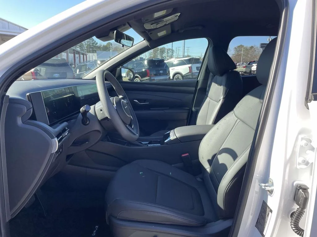 New 2026 White Hyundai SEL image 14