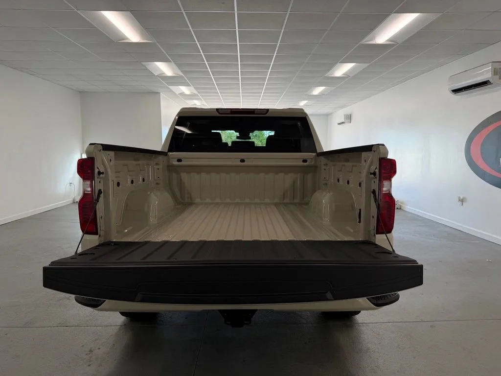 New 2026 White Sands Chevrolet Custom image 7