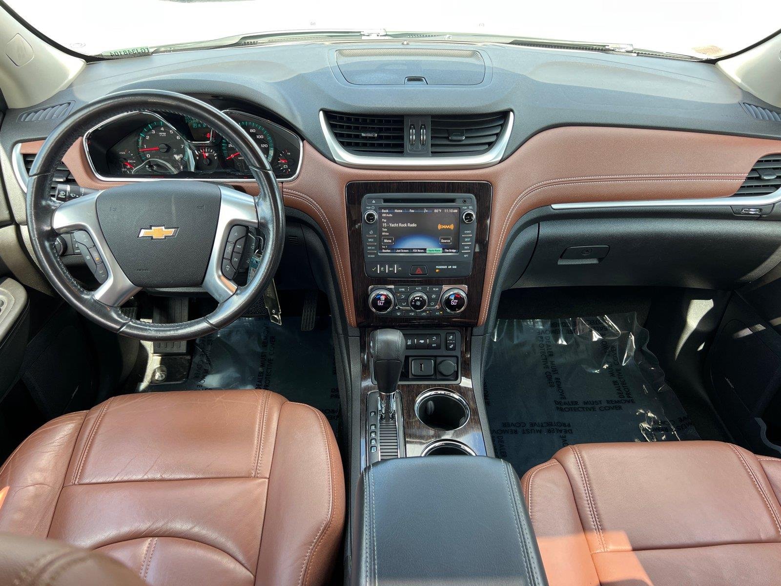 Used 2016 Iridescent Pearl Tricoat Chevrolet LT image 23