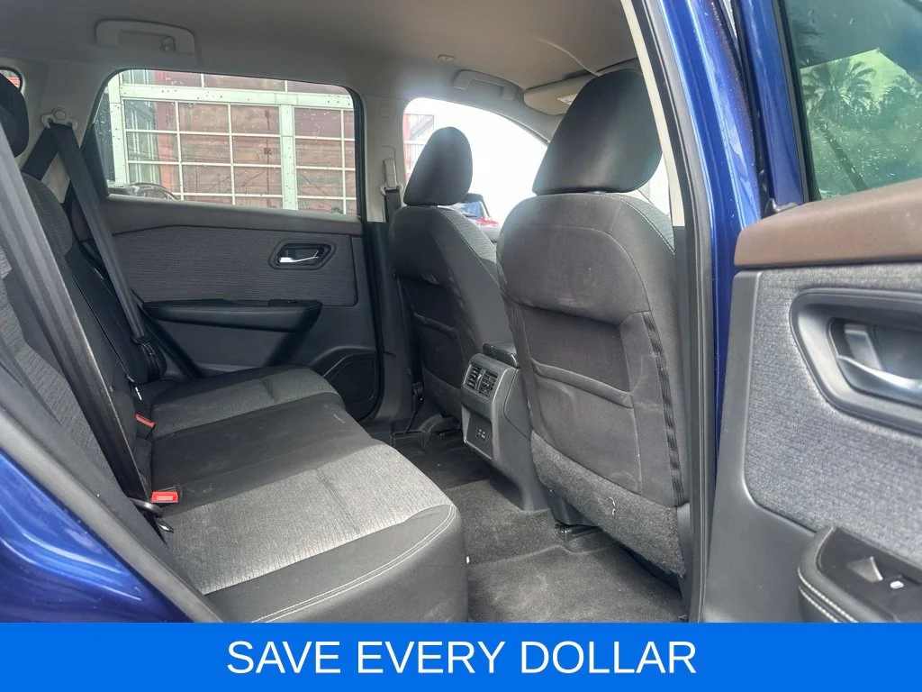 Used 2022 Blue Nissan SV image 18