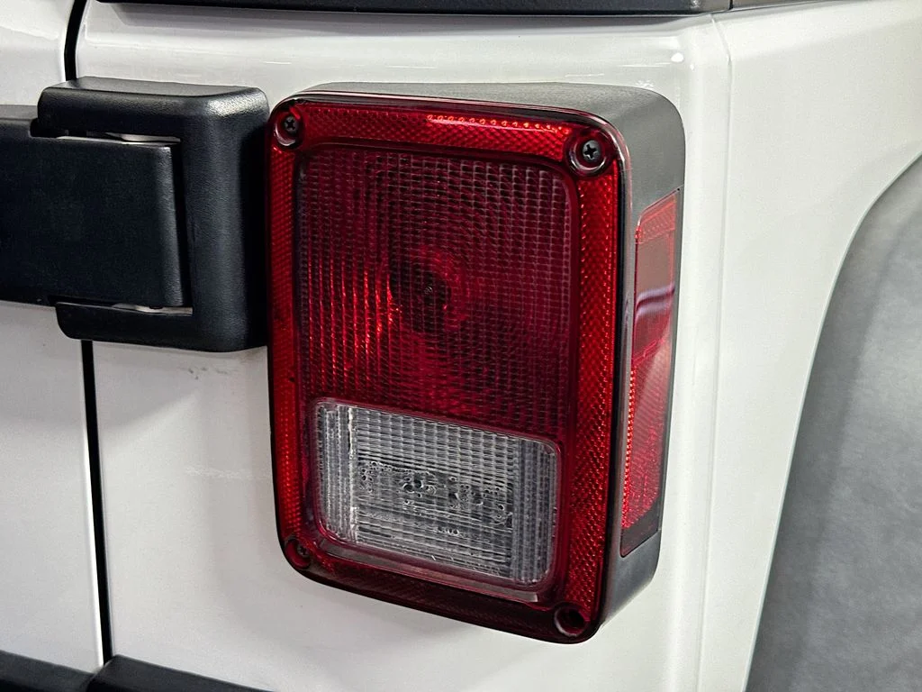 Used 2018 White Jeep Unlimited Willys Wheeler image 29