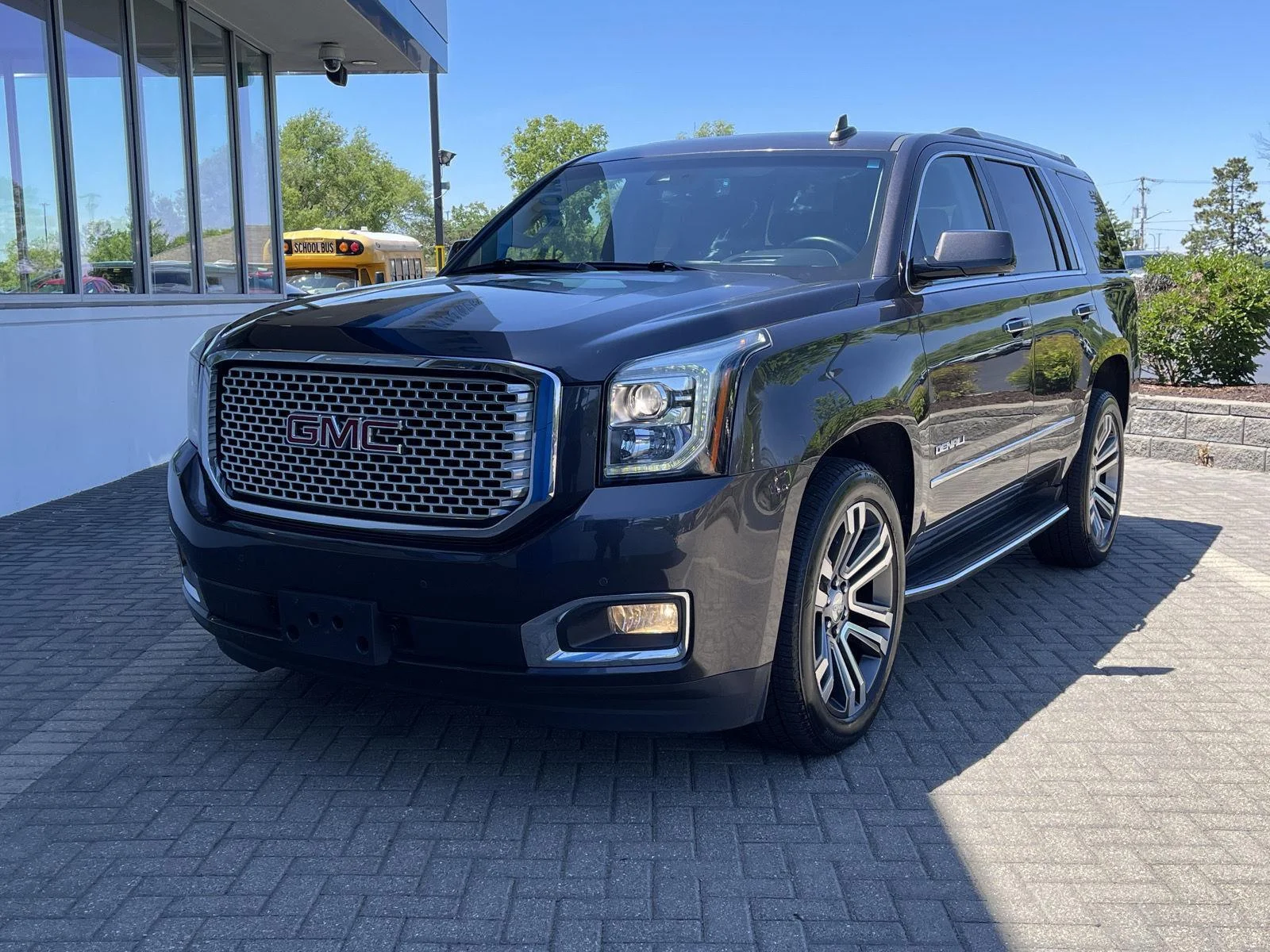 2017 GMC Yukon 4WD Denali's photo