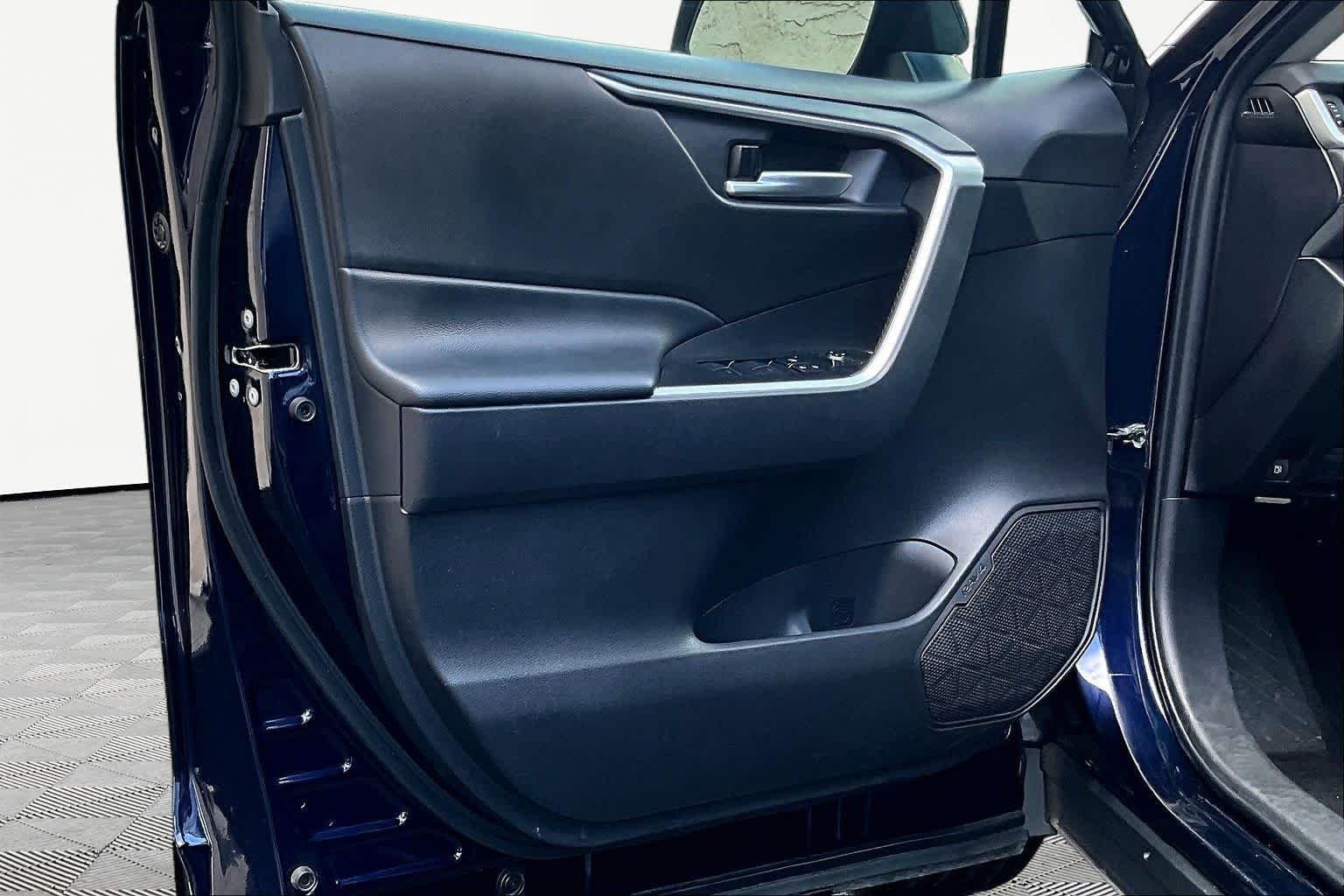 Used 2024 Blueprint Toyota Hybrid XLE image 22