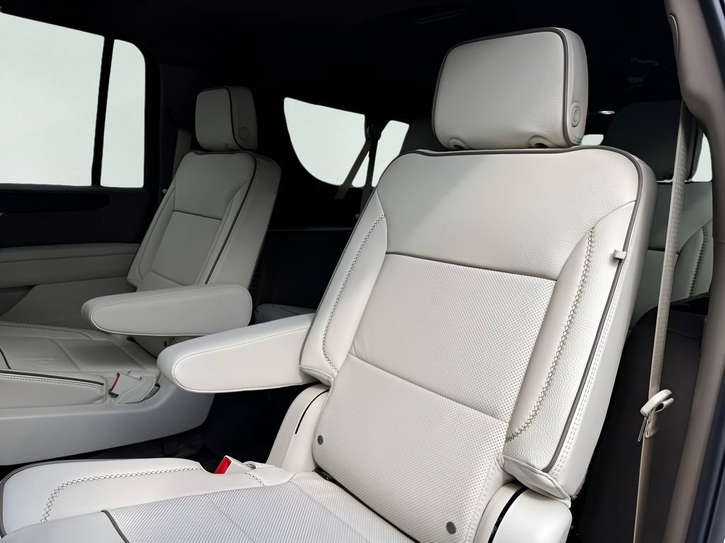 2026 GMC Yukon XL Denali - Photo 16