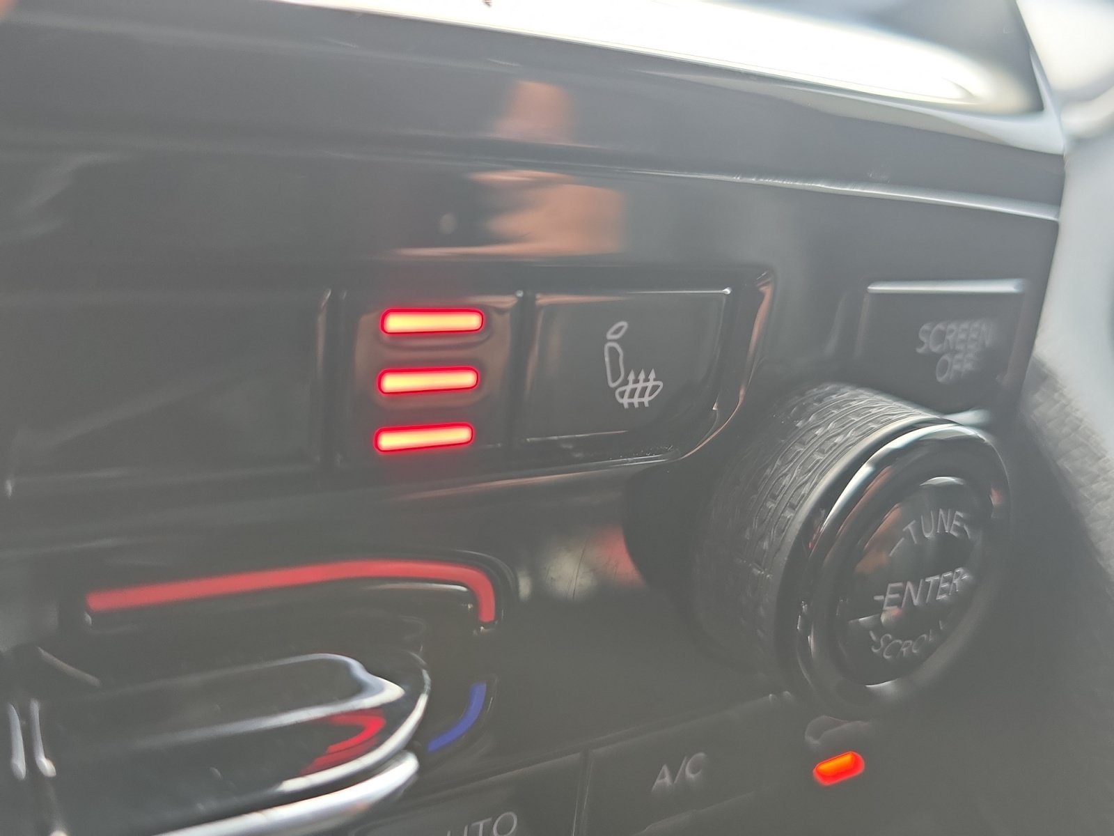 Used 2021 Velvet Red Pearlcoat Jeep Limited image 26