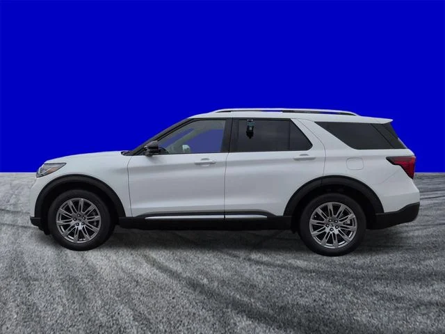 New 2026 Star White Metallic Tri-Coat Ford Platinum™ image 7