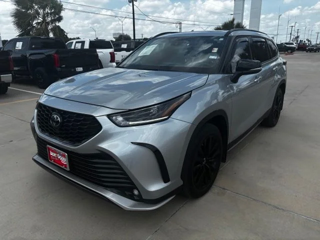 Used 2023 Silver Toyota XSE image 3