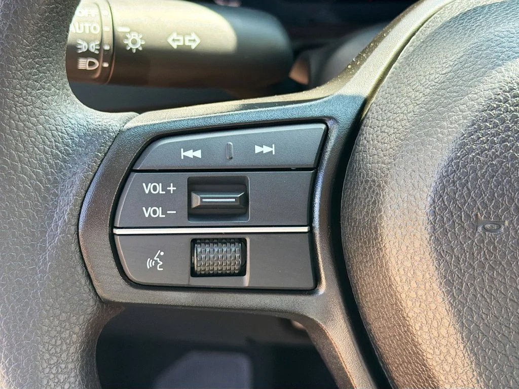 New 2026 Meteorite Gray Metallic Honda SE image 13