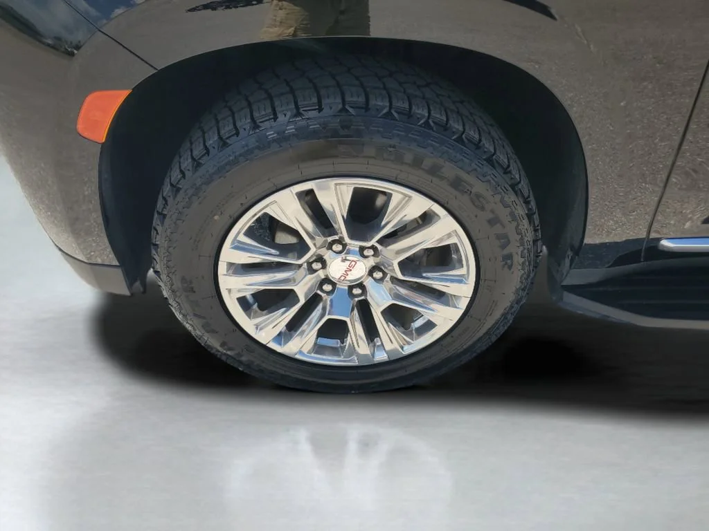 Used 2024 Onyx Black GMC Denali image 25
