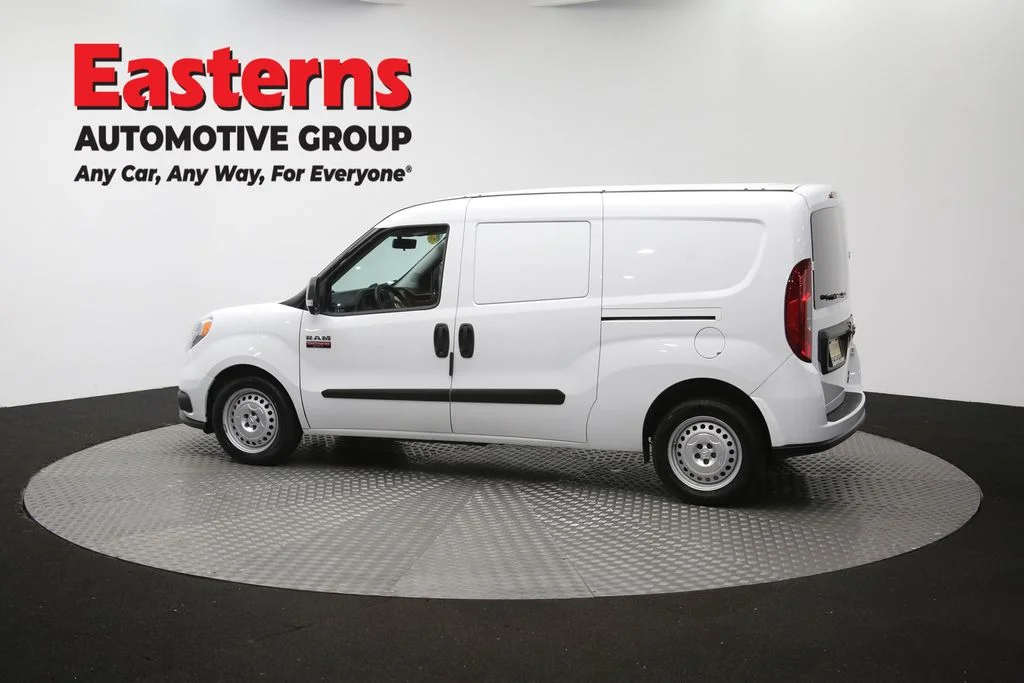 Used 2022 White Ram Base image 62