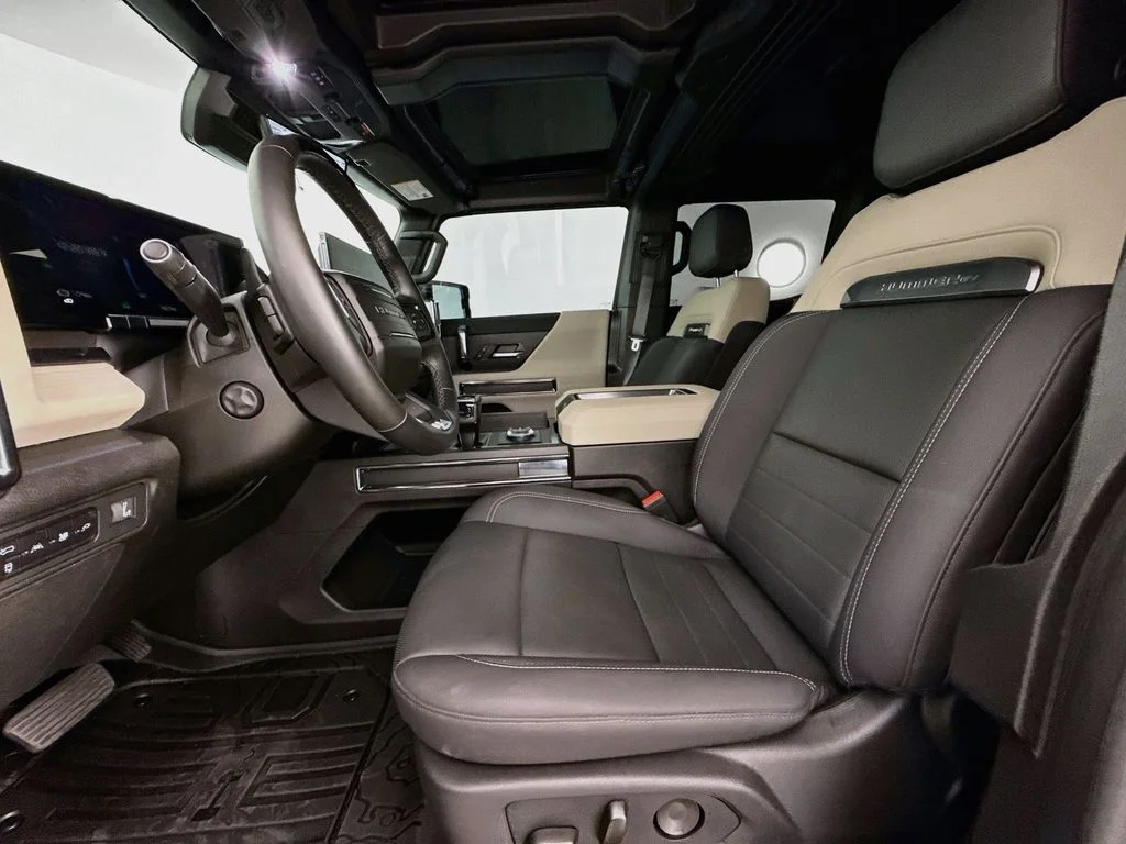 Used 2026 Black GMC 2X image 21