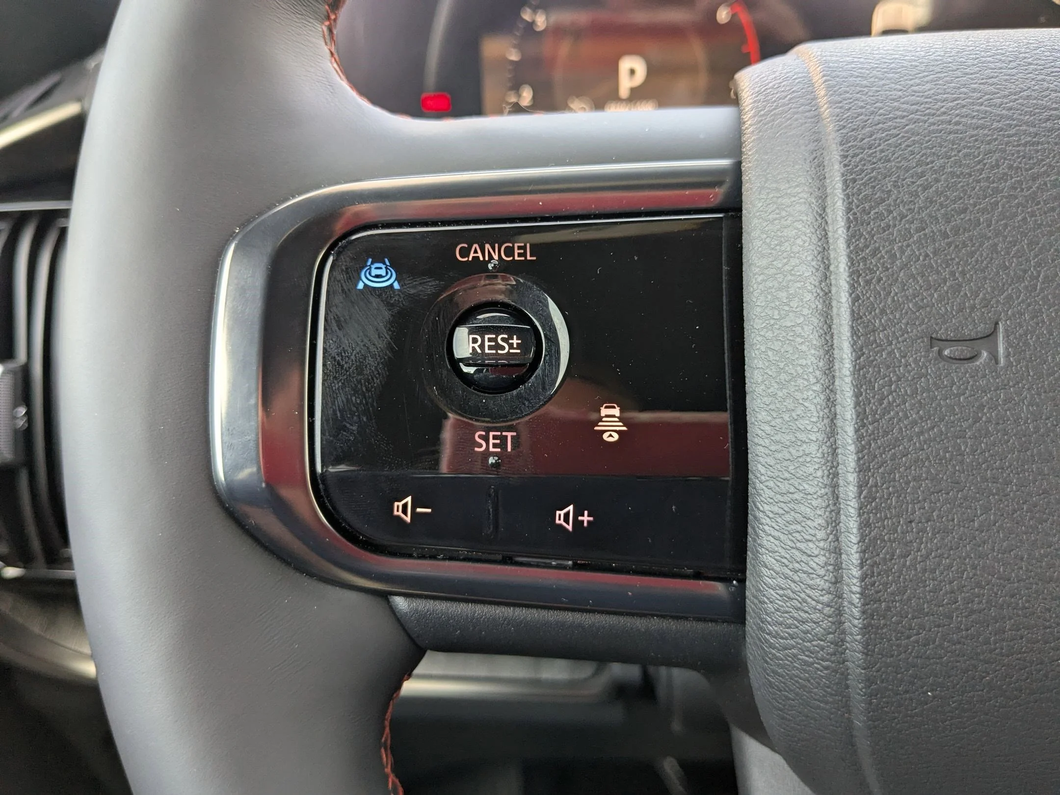 2025 Nissan Armada PRO-4X - Photo 17