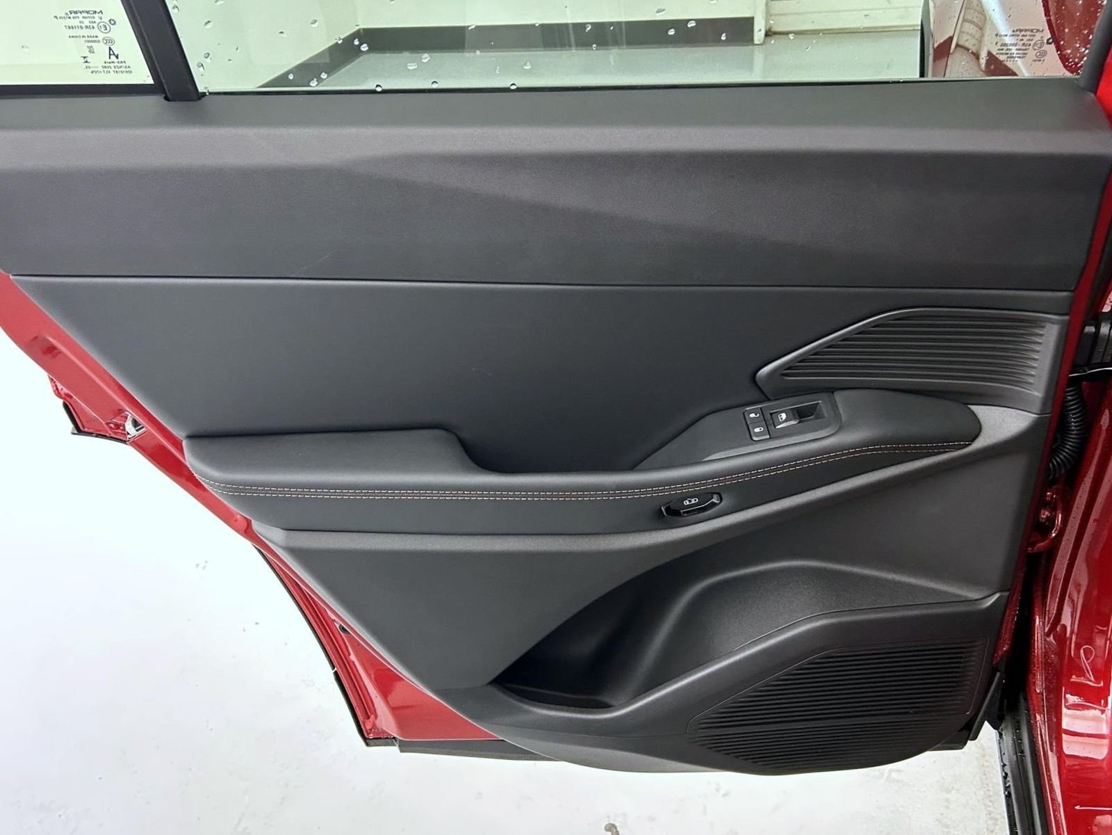 New 2026 Red Hot Pearl-Coat Exterior Paint Jeep Limited image 20