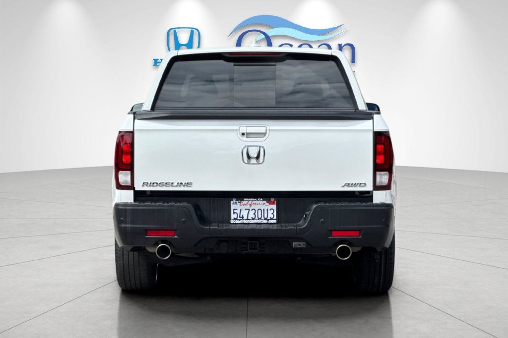 Certified Used 2023 Platinum White Pearl Honda RTL-E image 5