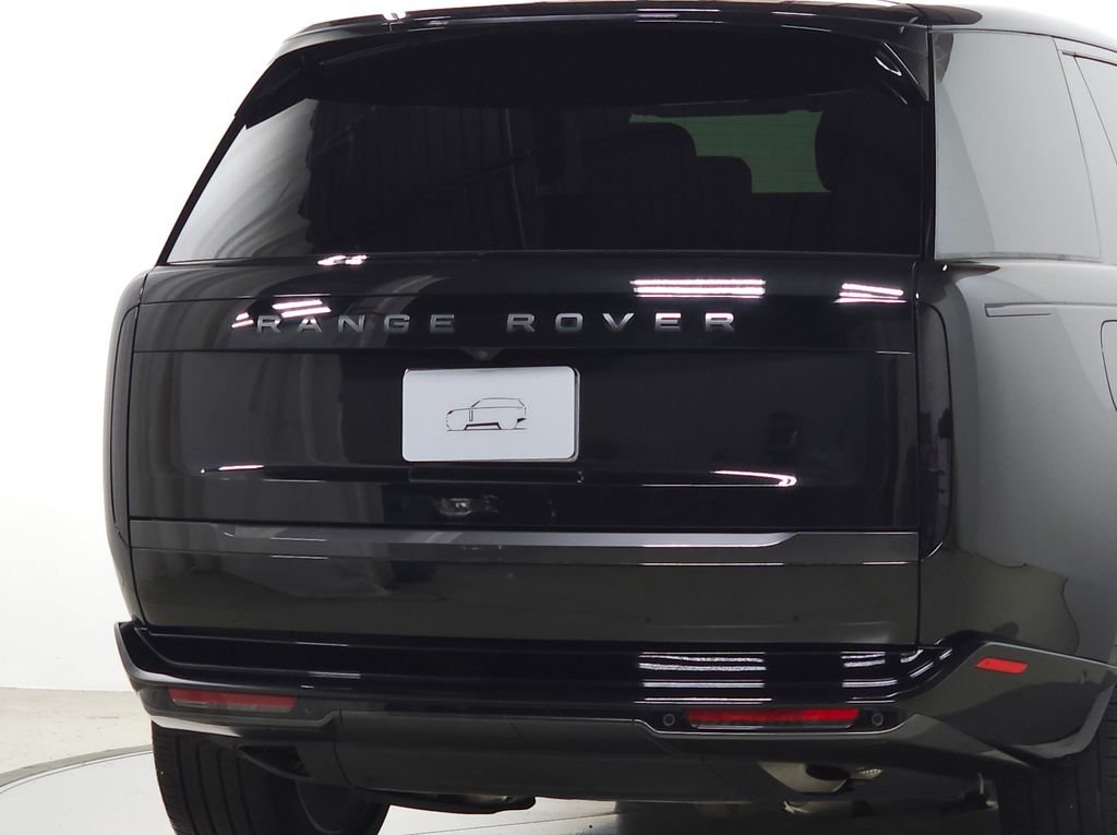 Used 2026 Black Land Rover SE image 7