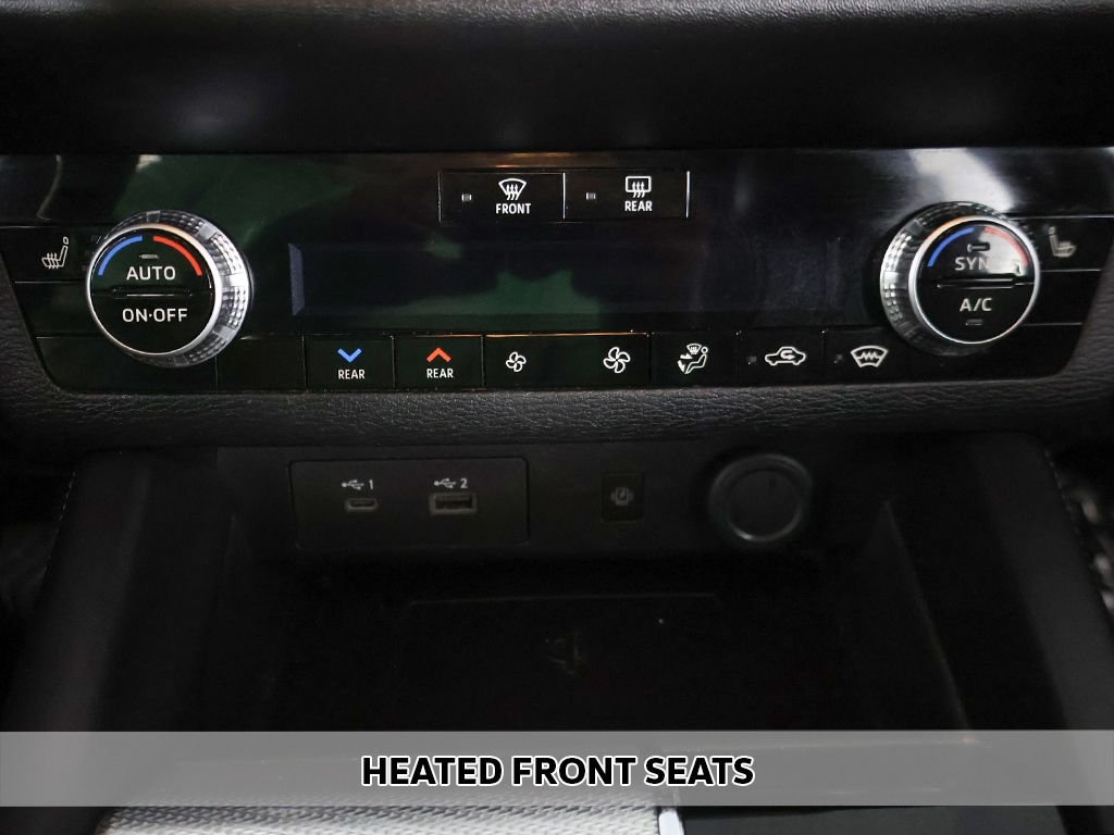 Used 2022 White Mitsubishi SEL image 7