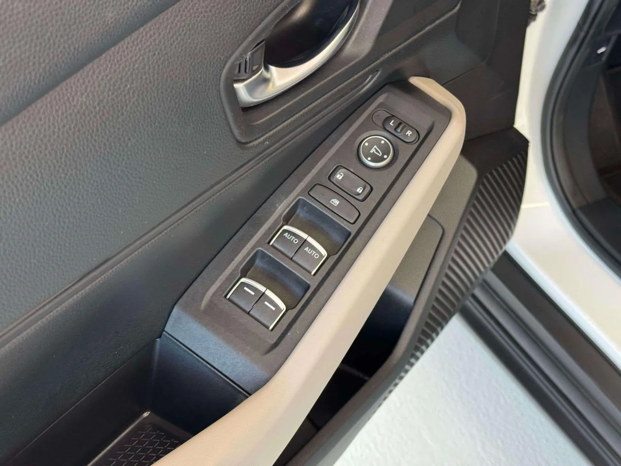 2023 Honda Accord LX - Photo 22