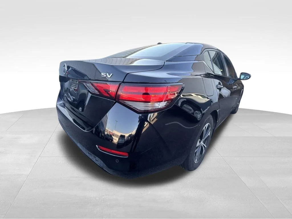 Used 2021 Black Nissan SV image 5