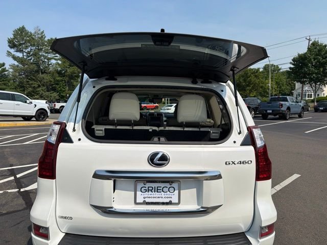 Used 2021 White Lexus 460 image 30