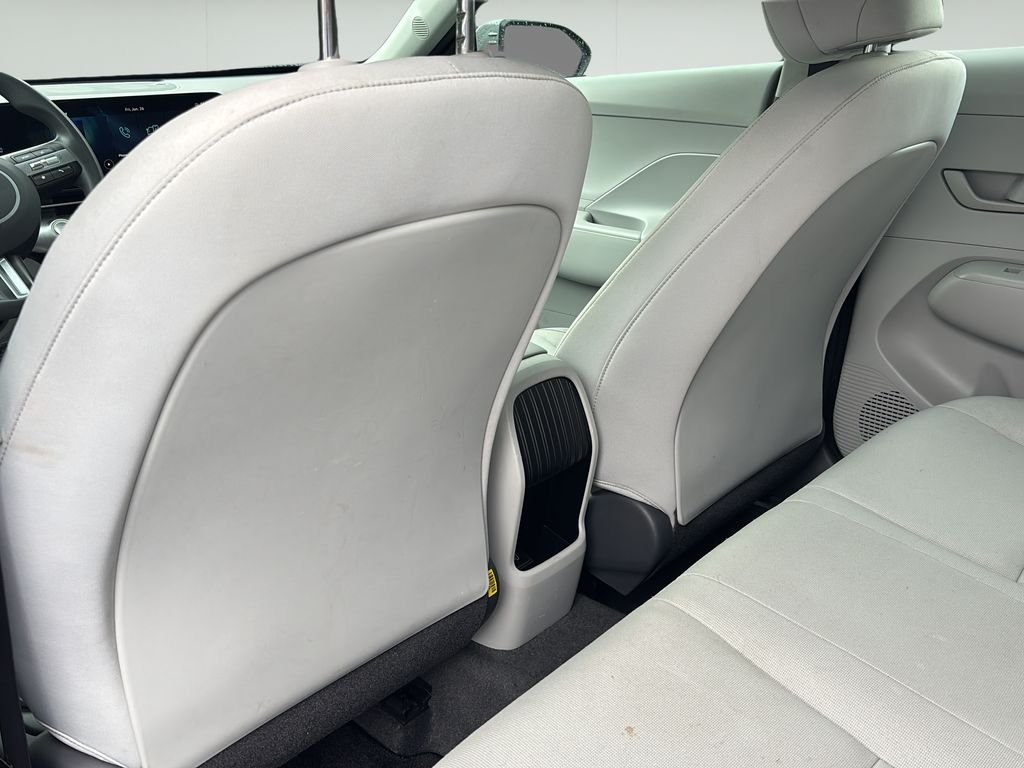 2024 Hyundai Kona SE - Photo 21
