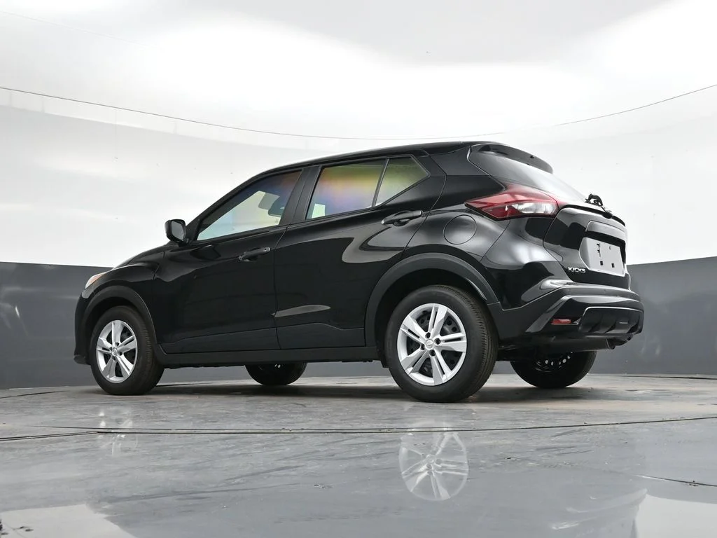 Used 2025 Black Nissan S image 40