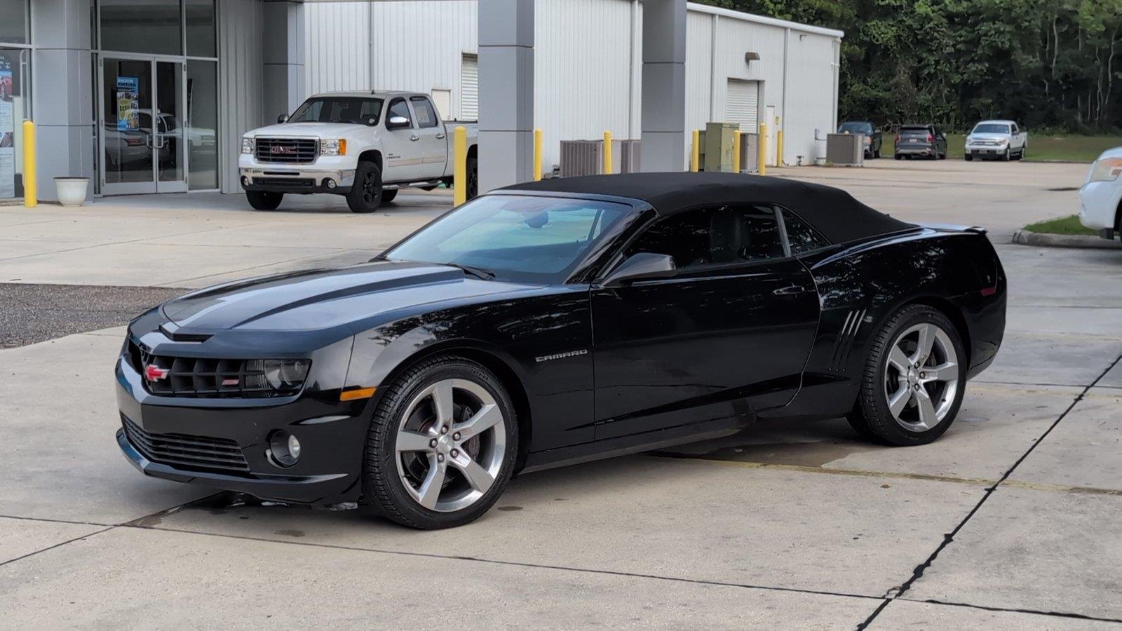 Used 2011 Black Chevrolet 2SS image 1