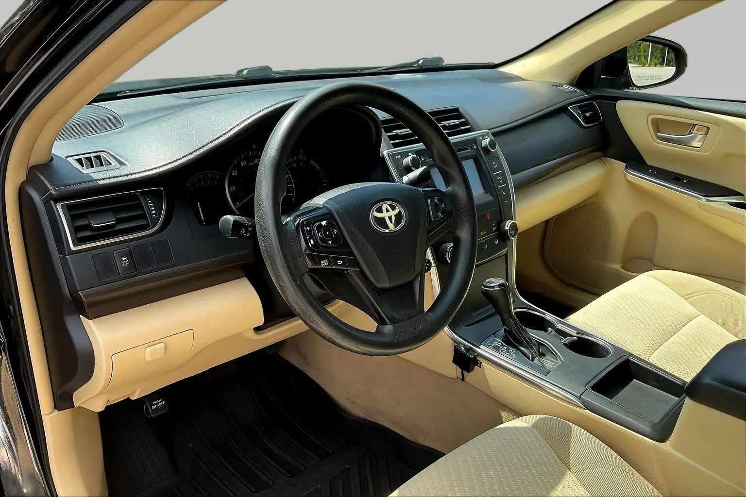 Used 2015 Attitude Black Toyota LE image 17