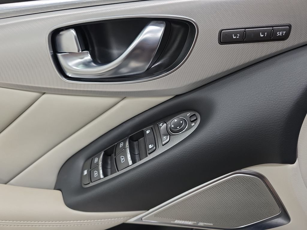 Certified Used 2023 Grand Blue INFINITI LUXE image 25