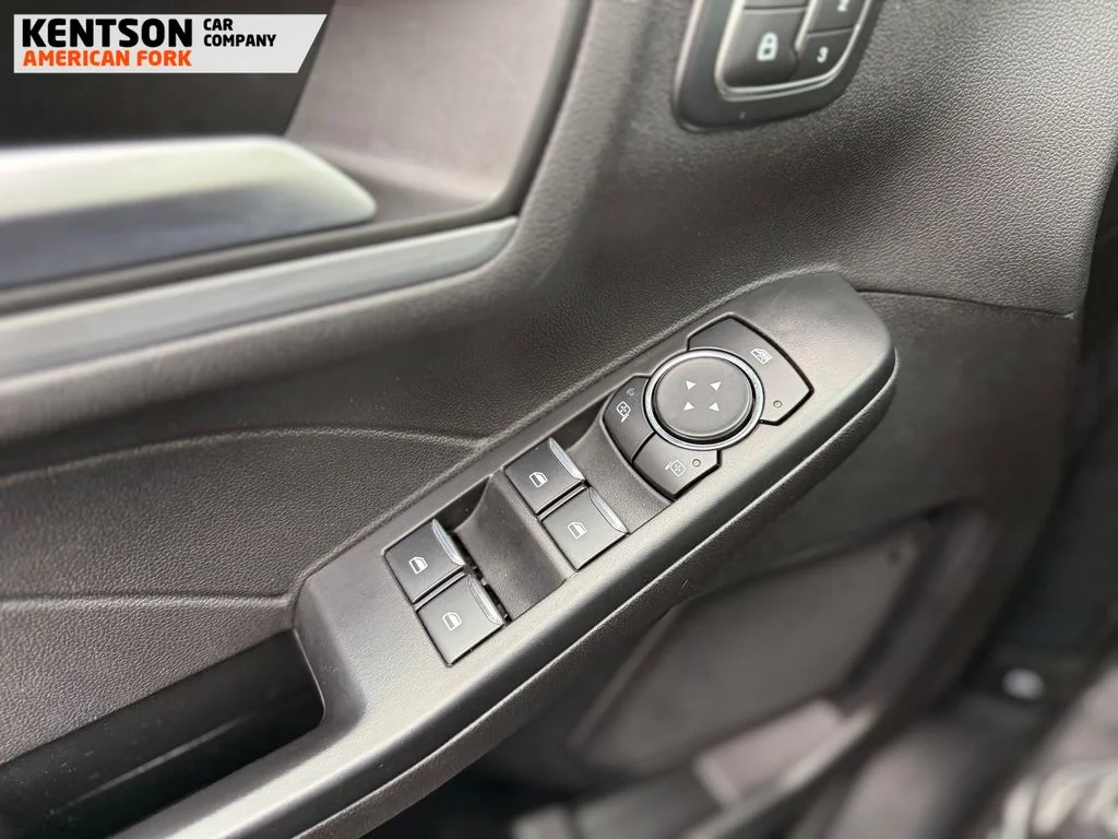 Used 2025 Black Ford Platinum image 24