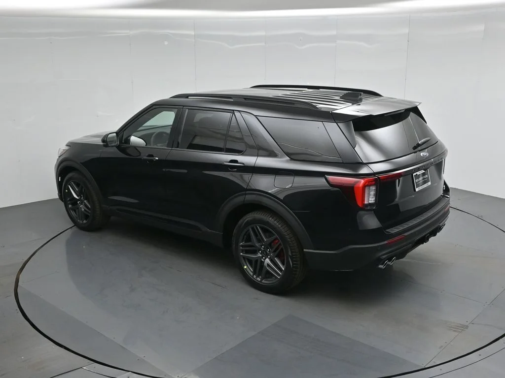 New 2026 Agate Black Metallic Ford ST image 42