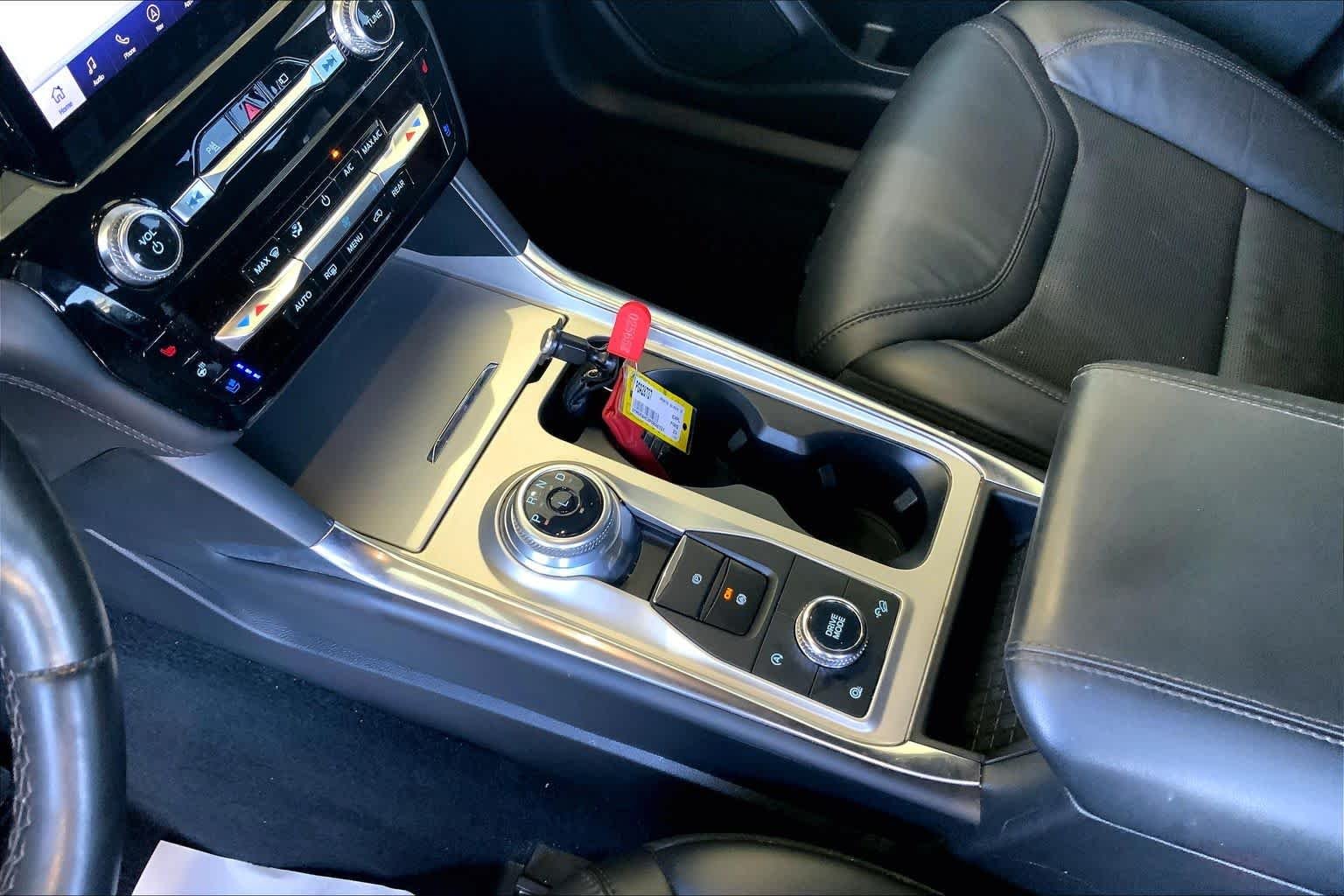 Used 2023 Agate Black Metallic Ford Platinum image 17