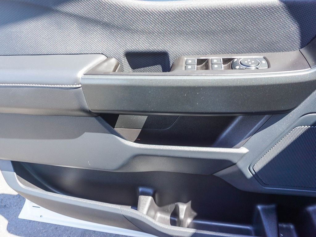 Used 2023 White Ford XL image 19