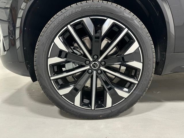 New 2026 Onyx Black Volvo Ultra image 22