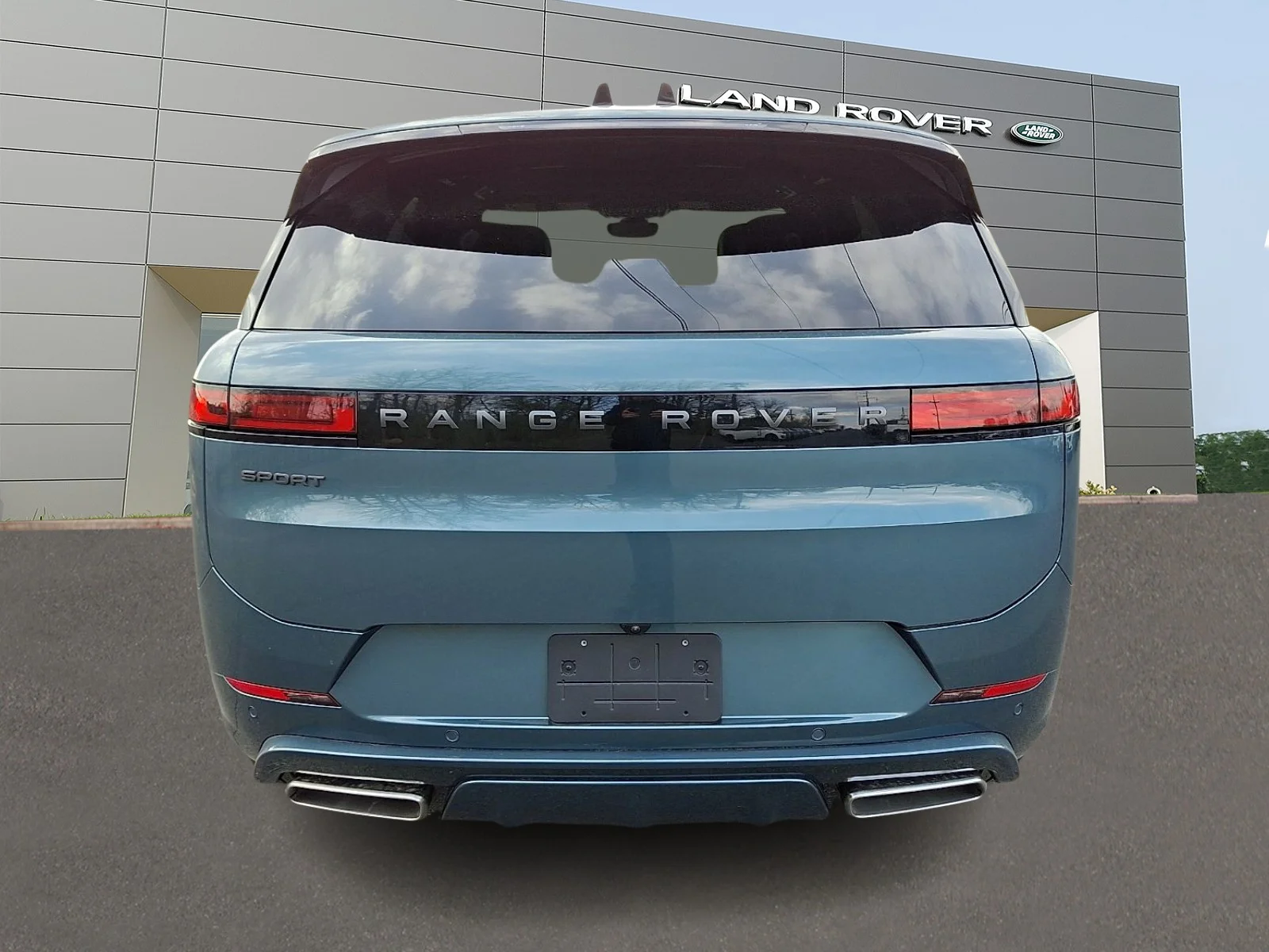 New 2026 Giola Green Land Rover P400 Dynamic SE image 7