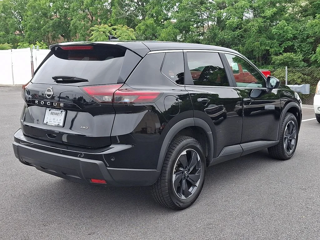 Used 2025 Black Nissan SV image 6