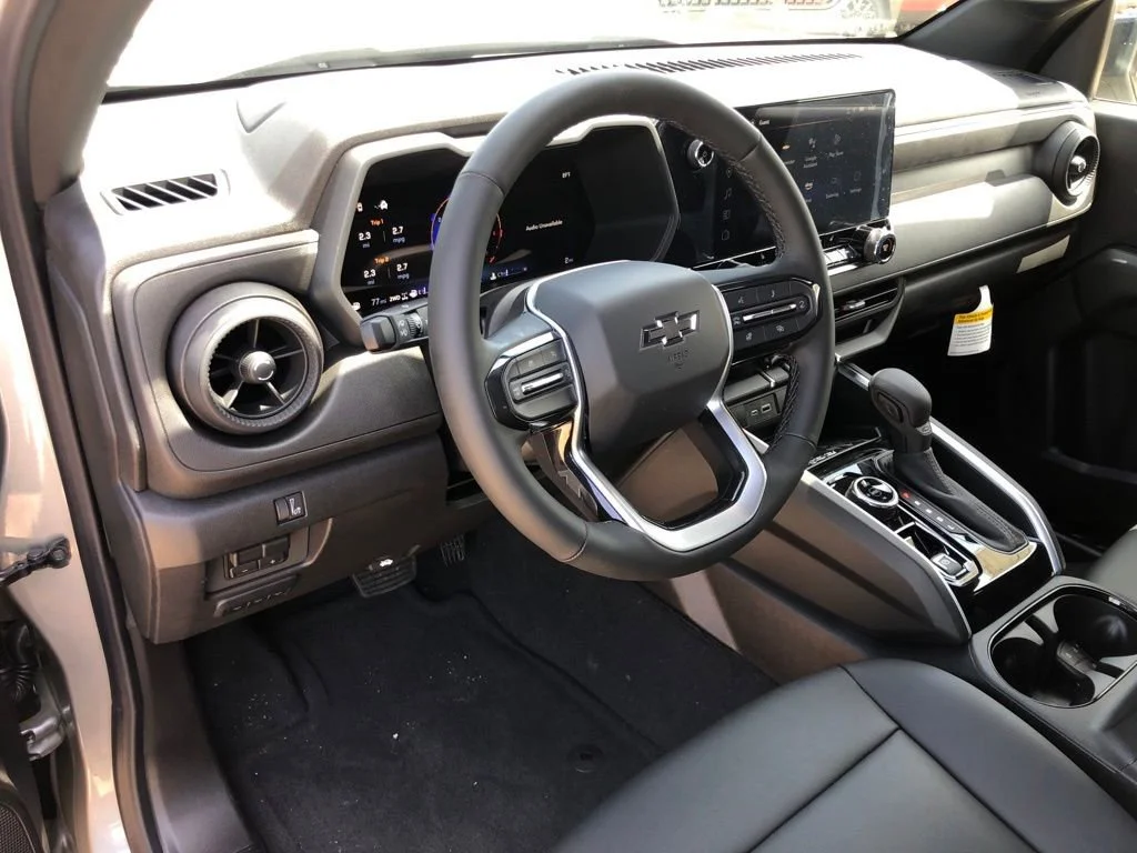 2025 Chevrolet Colorado Trail Boss - Photo 14