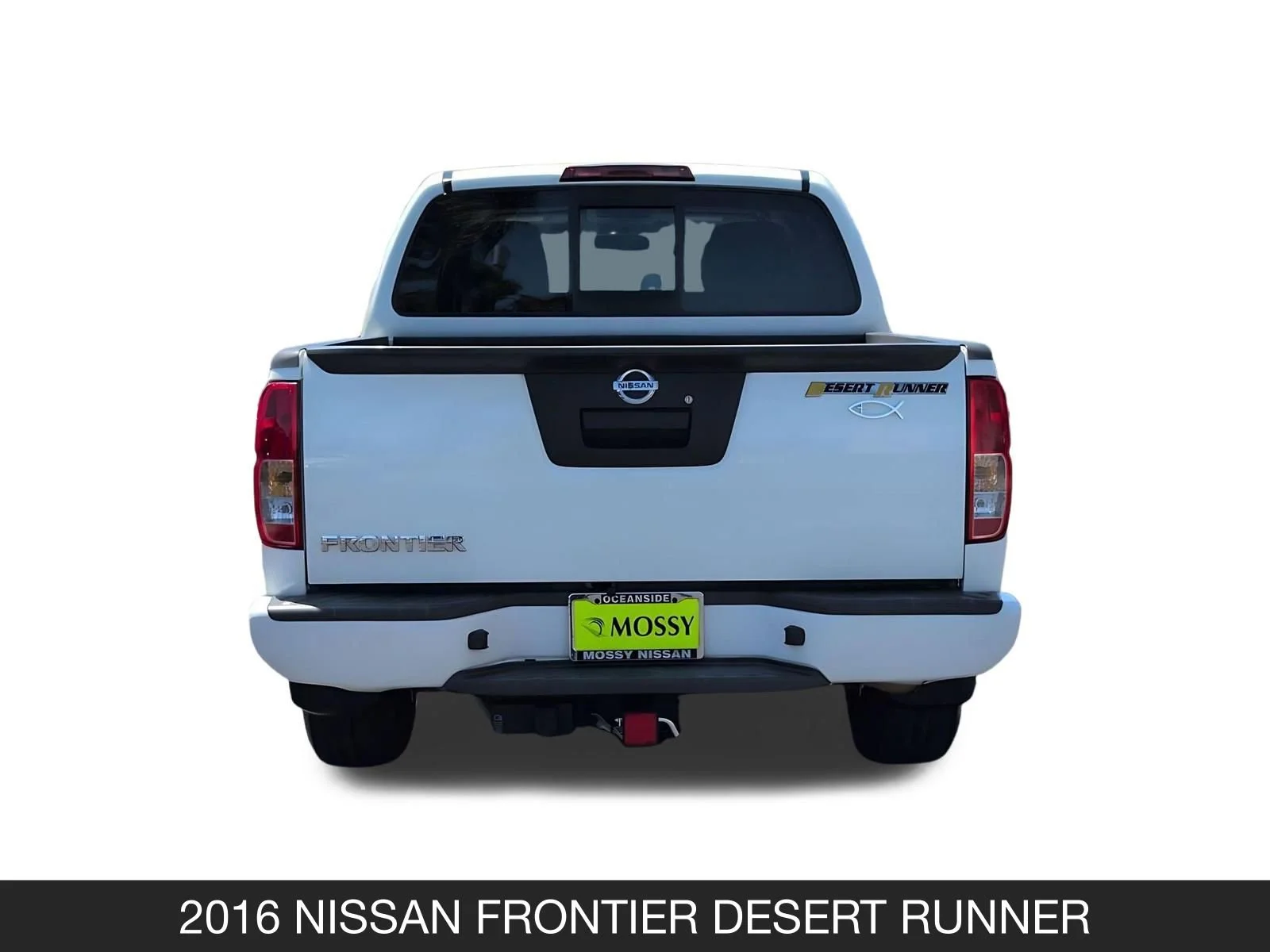 Used 2016 Glacier White Nissan Desert Runner image 9